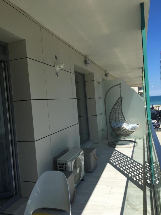 Lotus Blue Apartment Mamaia Bagian luar foto