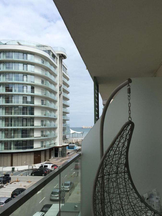 Lotus Blue Apartment Mamaia Bagian luar foto